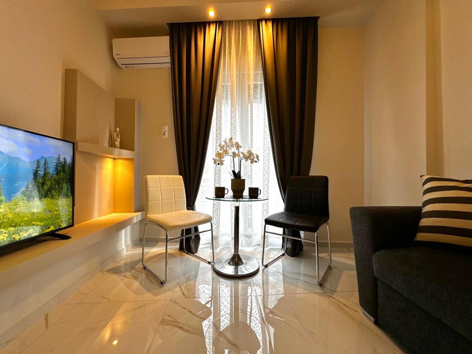Elephant Apartment Кавала Екстериор снимка